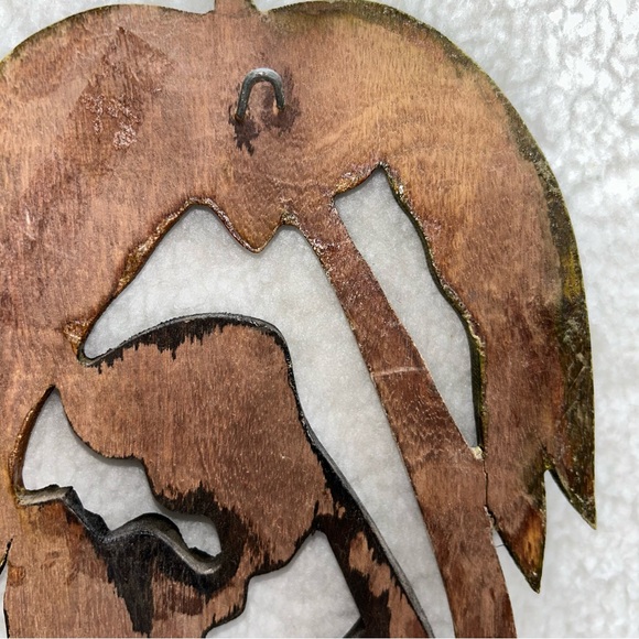 Jamaica carved wood couple kissing under a coconut tree 15" folkart - Picture 10 of 11